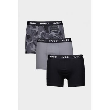 Set de boxeri cu model uni si camuflaj - 3 perechi
