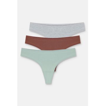 Set de chiloti tanga uni - 3 piese Set de chiloti tanga uni - 3 piese