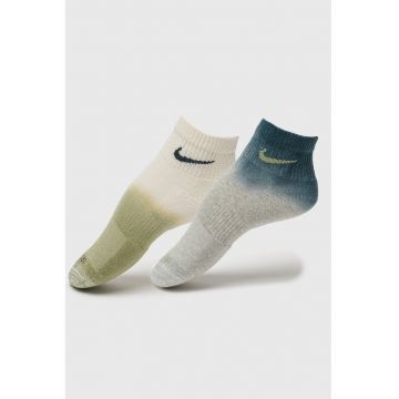 Set de sosete pana la glezna cu model monograma - 2 perechi