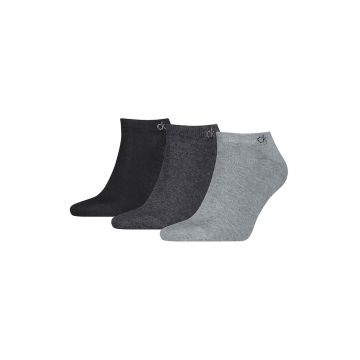 Set de sosete pana la glezna cu model uni - 3 perechi