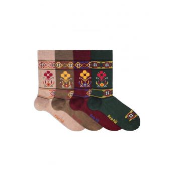 Cutie cu 4 perechi de sosete din Lana cu Motive Traditionale