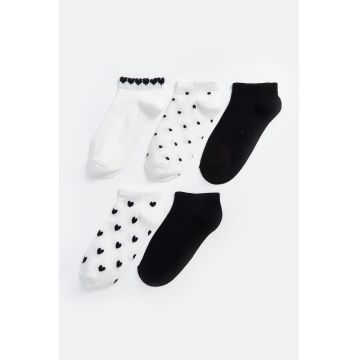 Set de sosete uni si cu model - 5 perechi