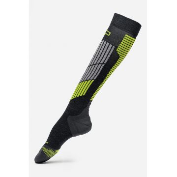 Sosete medii cu model pentru schi