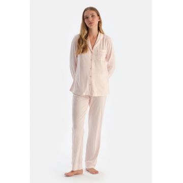 Pijama din amestec de modal cu model in dungi - Roz pastel
