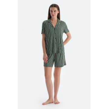 Pijama scurta cu model in dungi - Verde padure/Crem