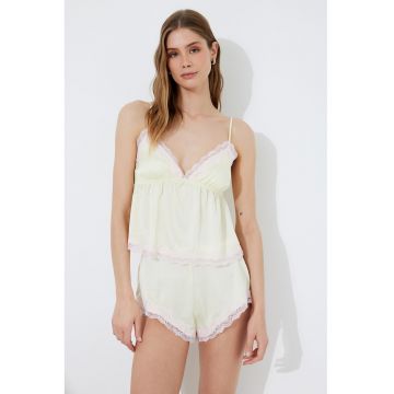 Top de pijama cu aspect satinat si captuseala din dantela - Galben