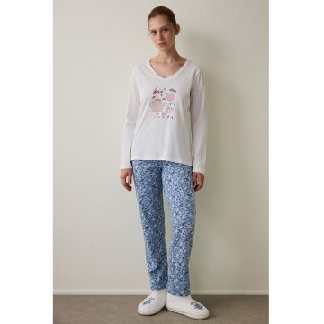 Pijama cu pantaloni lungi - design grafic si decolteu in V - Alb/Albastru