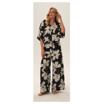 Pijama dama  model Jin - negru - viscoza - imprimeu floral - croiala oversize -