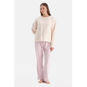 Pijama din teddycu model si maneci cazute - Roz deschis/Crem