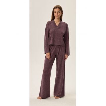 Pijamale dama -  violet - material tricotat din viscoza - decolteu in V - lungi