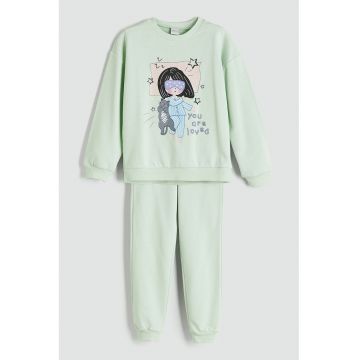 Pijama cu model grafic si pantaloni lungi - Verde pal/Albastru deschis