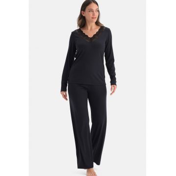 Pijama lunga cu decolteu in V - Negru