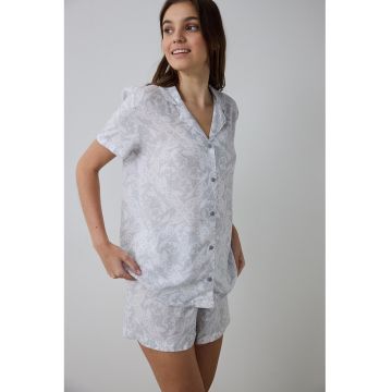Pijama cu pantaloni scurti - nasturi si model paisley