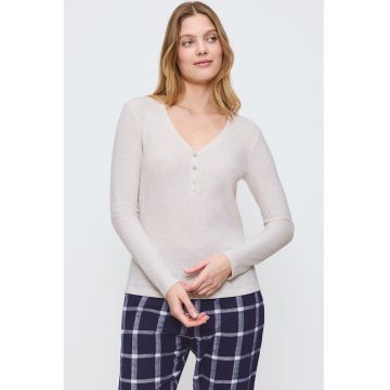 Bluza de pijama cu decolteu in V si fenta cu nasturi - Crem