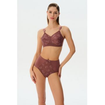 Chiloti cu insertii din dantela