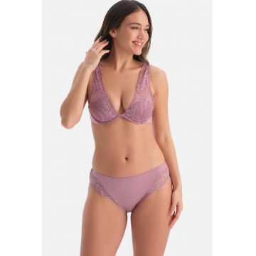 Chiloti cu garnituri din dantela - Roz prafuit