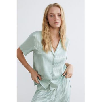 Pijama cu aspect de satin si dungi - Verde menta