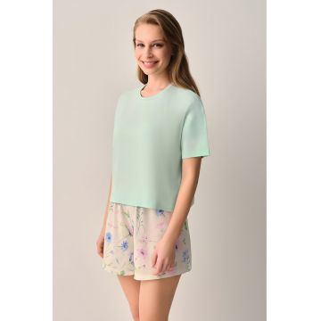 Tricou si pantaloni scurti de pijama Boxy - Verde pastel/Bej deschis