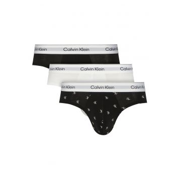 Set de chiloti uni si cu model - 3 perechi