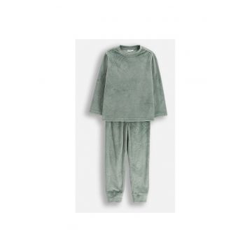 Pijama de catifea cu imprimeu grafic