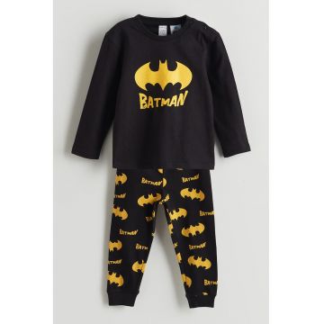 Pijama cu imprimeu si decolteu la baza gatului - Negru/Galben sofran