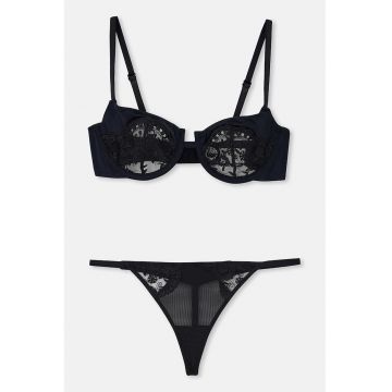Set de sutien de dantela si chiloti tanga - 2 piese - Negru
