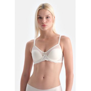 Sutien cu burete si insertii de dantela - Alb