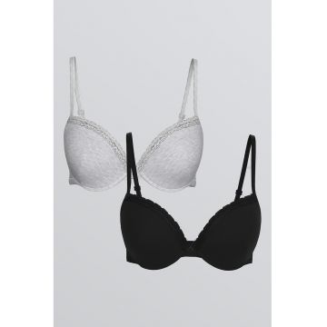Set de sutiene cu garnitura de dantela - 2 piese