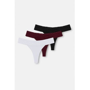 Set 3 perechi de chiloti tanga cu garnituri de dantela - Negru/Visiniu inchis/Alb murdar